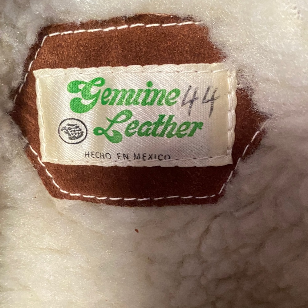 Vintage Brown Suede Shearling-Lined Vest - Picture 2 of 11